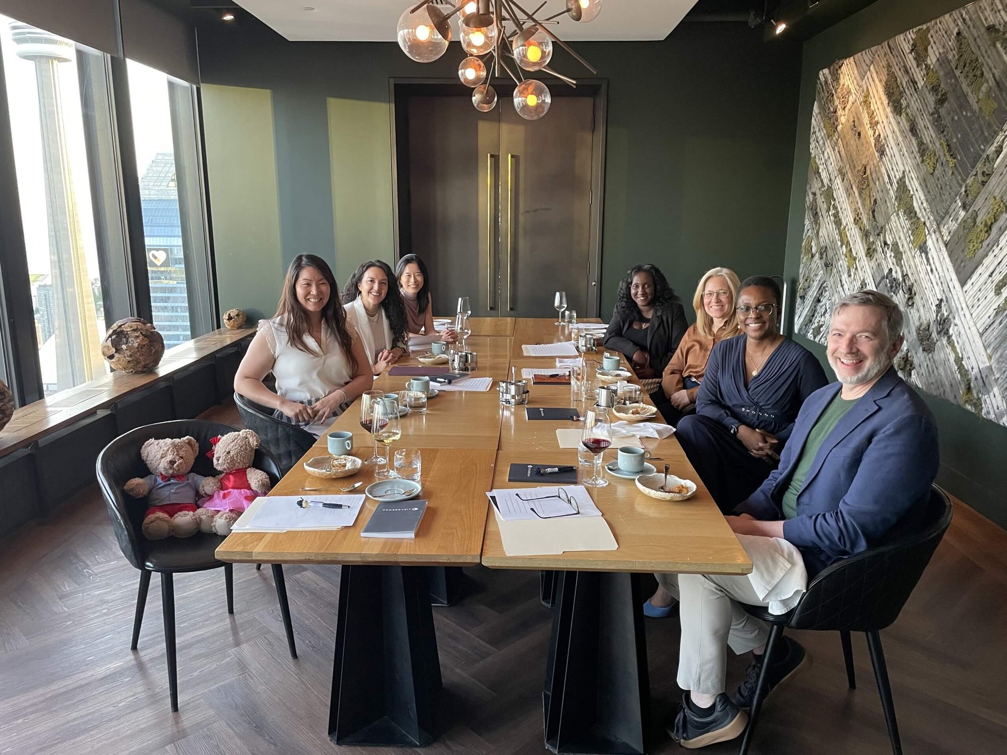ProServeIT hosting a Salon dinner at Canoe restaurant in Toronto for a group of executives