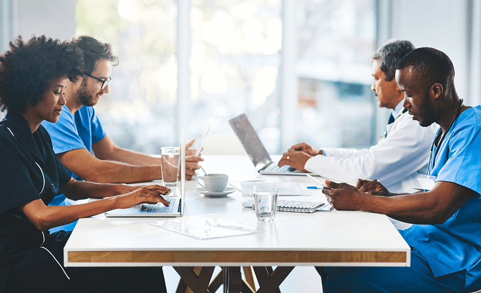 healthcare-workers-on-safe-security-system